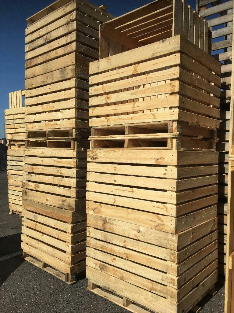 Holzkiste 120x100x120cm